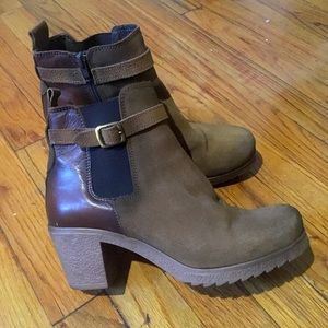 Light brown suede and leather ankle boots